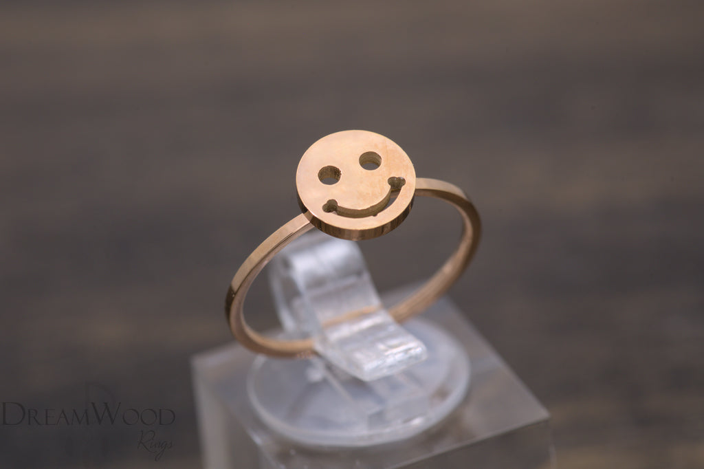 Rose Gold Smiley Face Ring - Dreamwood Rings