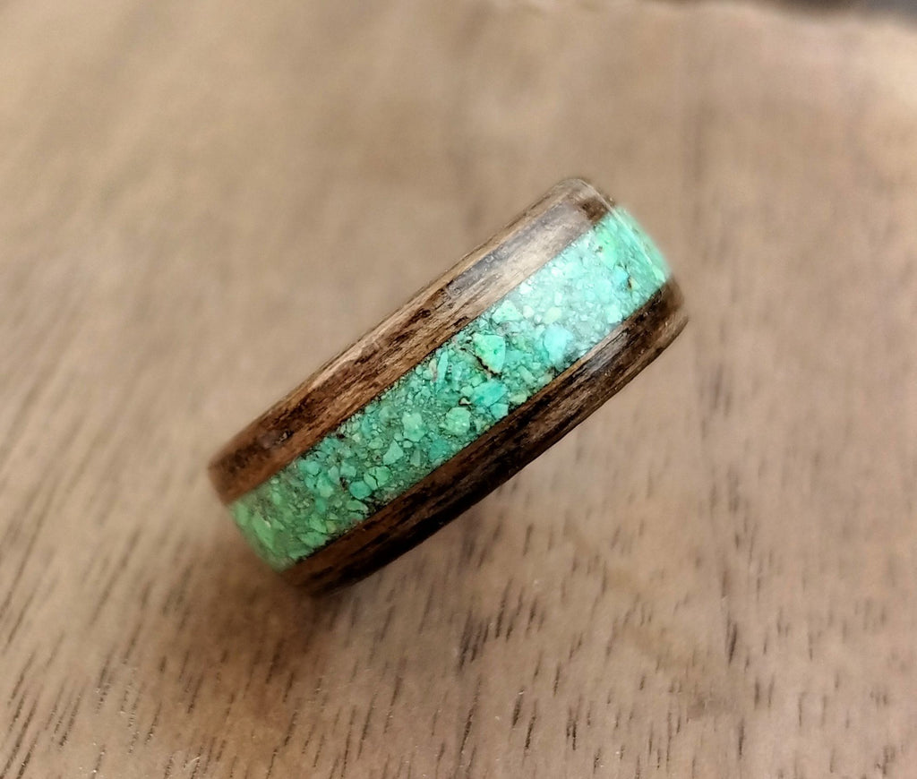 Walnut Bentwood Ring with Dyed Magnesite Inlay